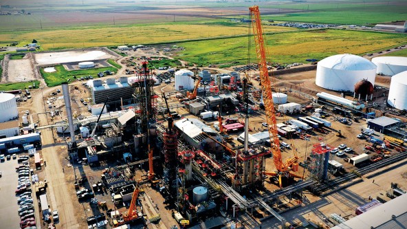 Northwest Crane Service uses Liebherr cranes for plant turnaround job